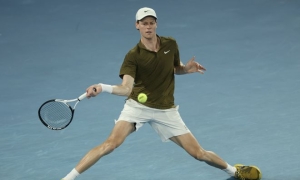 尴尬0胜9负！世界第2辛纳但凡碰到鏖战超4小时的比赛，从来没赢过