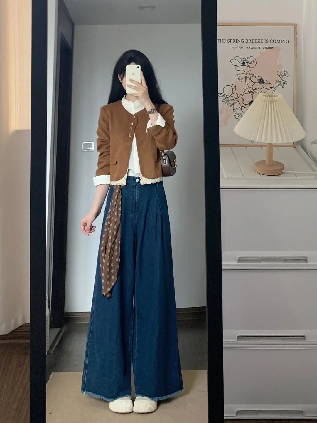 气质通勤｜秋天叠穿加丝带的魅力！