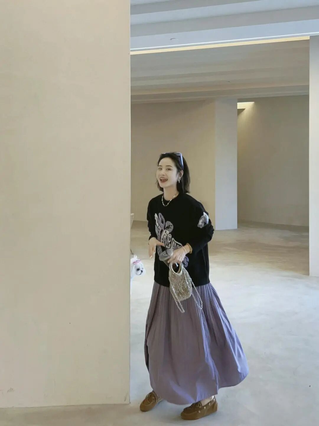 今年秋天流行“毛衣+长裙”