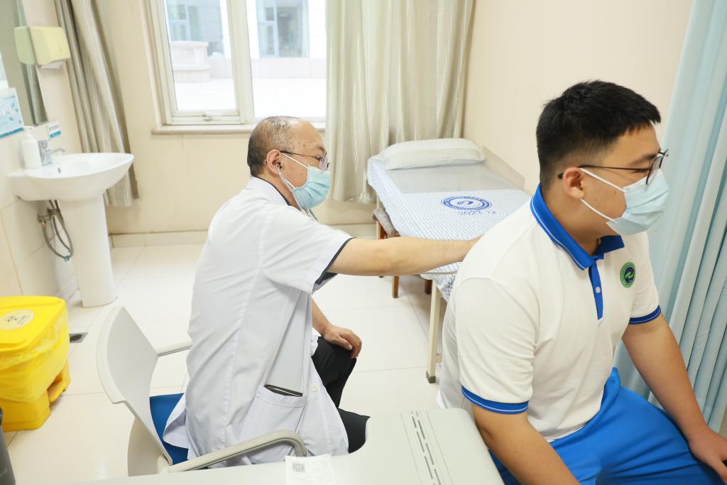 秋季雷雨天喘不上气？医生提醒警惕“雷暴哮喘”