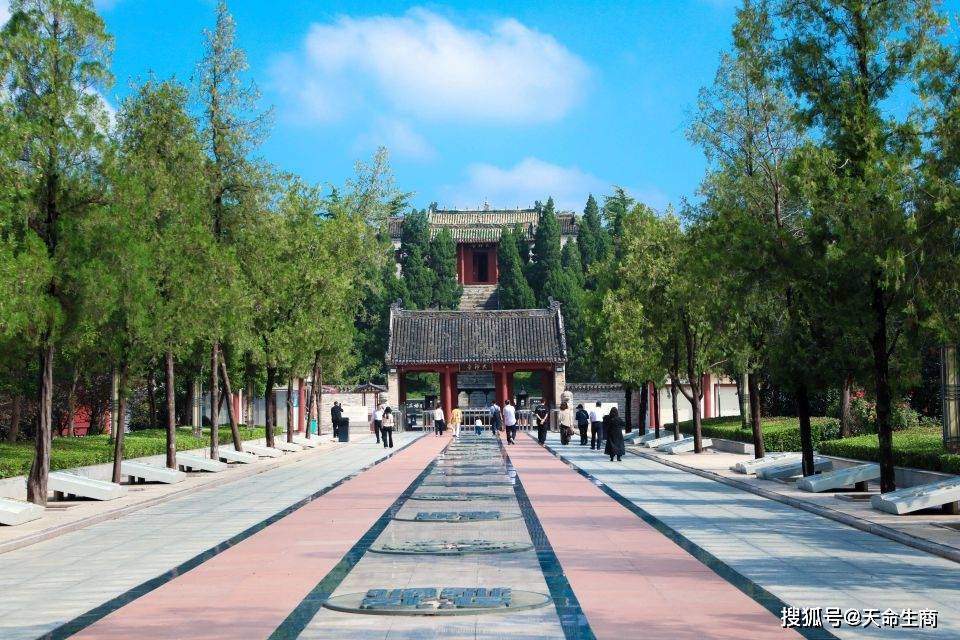 商丘火神台景区开启秋日浪漫篇章