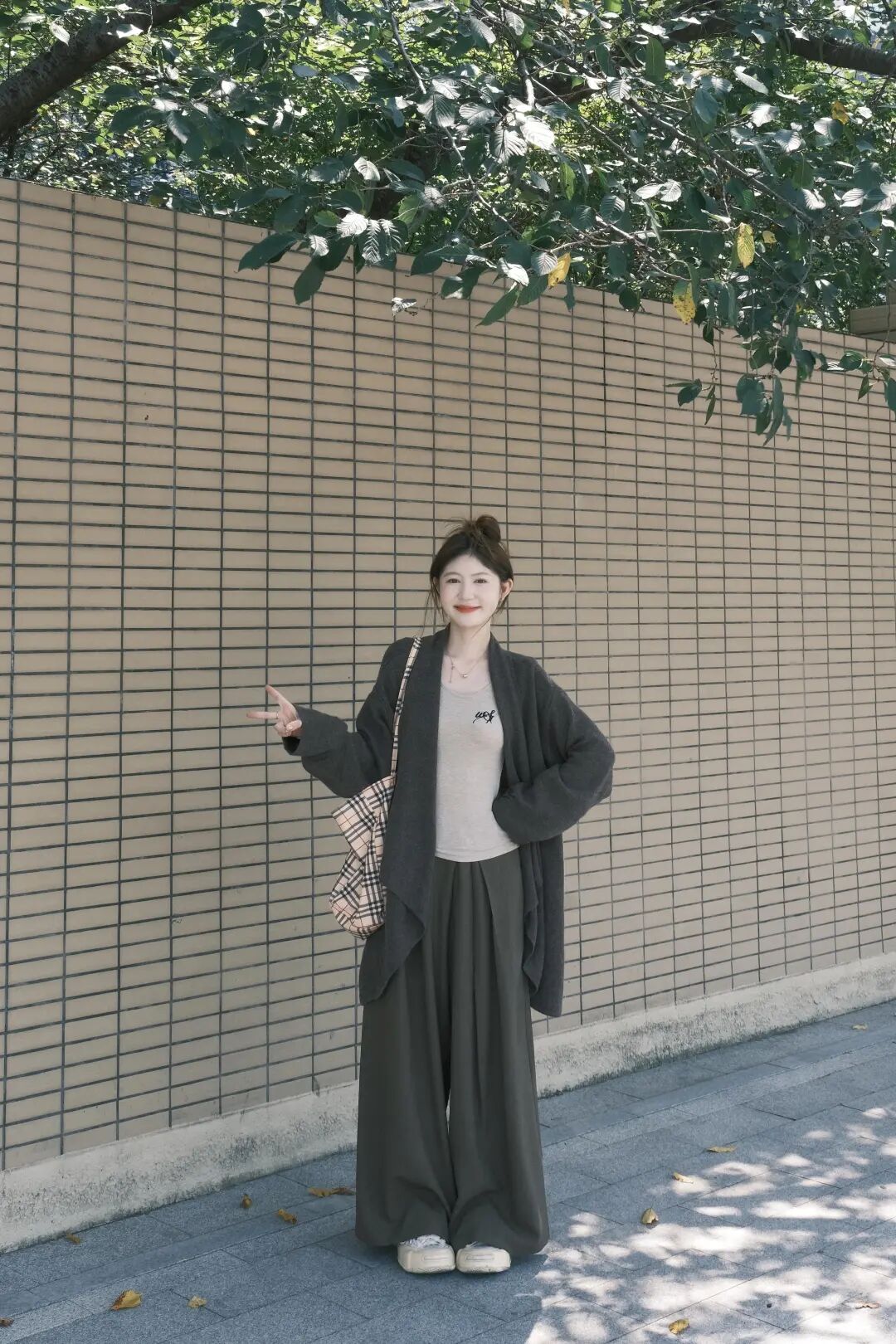 国庆出游就这么穿，简约舒适还出片