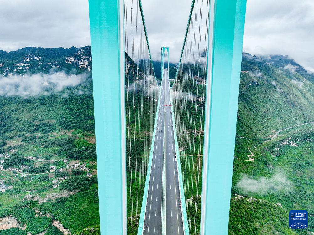 新的世界第一高桥进入建成通车倒计时