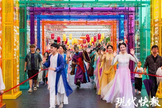 宝藏小城成游客“新宠”