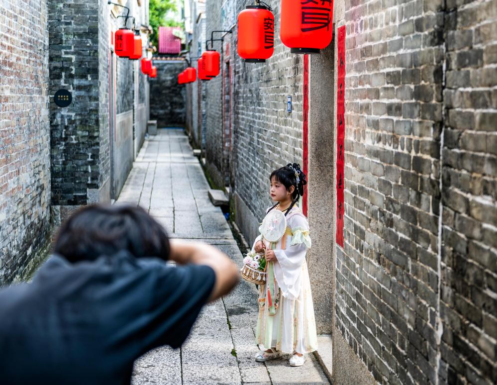 岭南古村凭“混搭”出圈