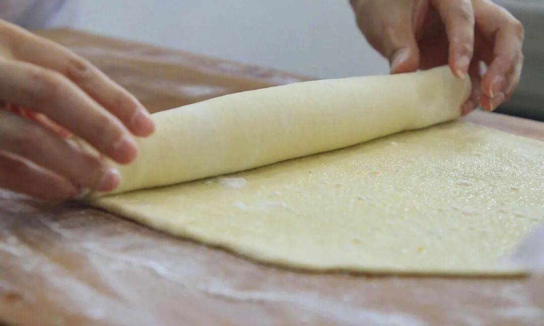 早上起床后，尽量少吃这5类早餐