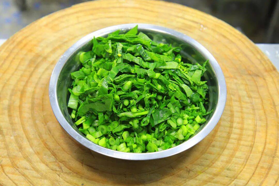 早上起床后，尽量少吃这5类早餐