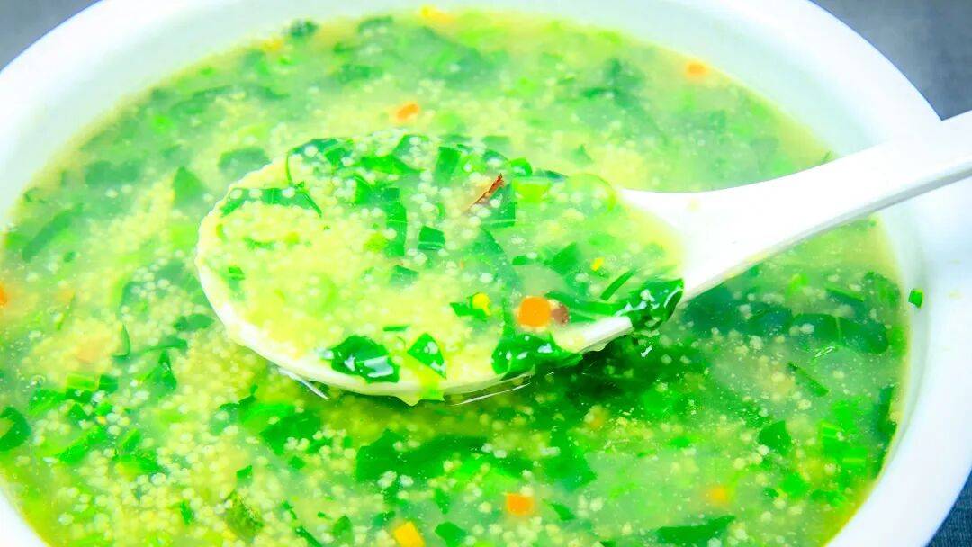 早上起床后，尽量少吃这5类早餐