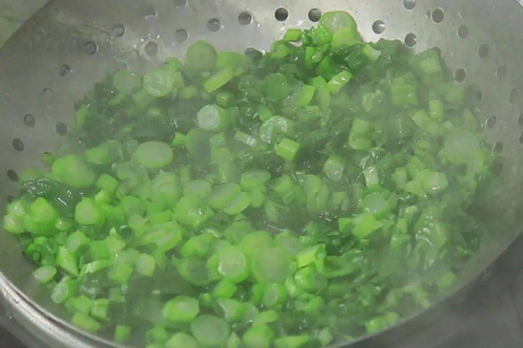 早上起床后，尽量少吃这5类早餐