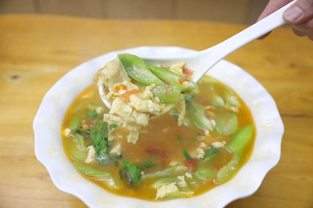 早上起床后，尽量少吃这5类早餐