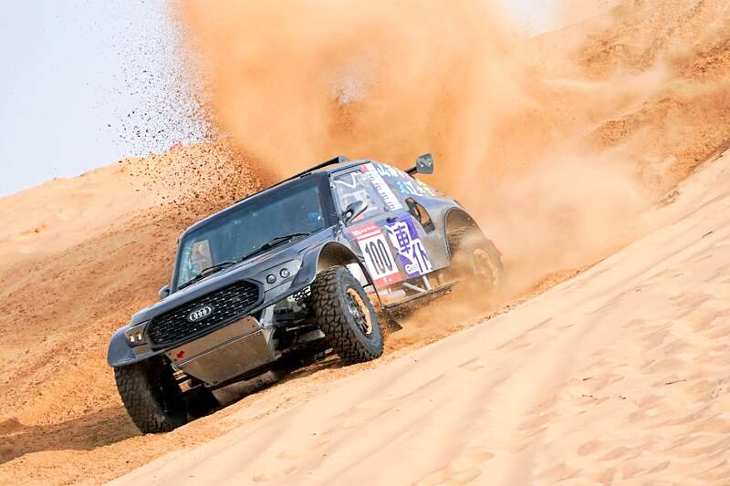 沙海变金海 内蒙古库布齐：赛事拉动假日经济