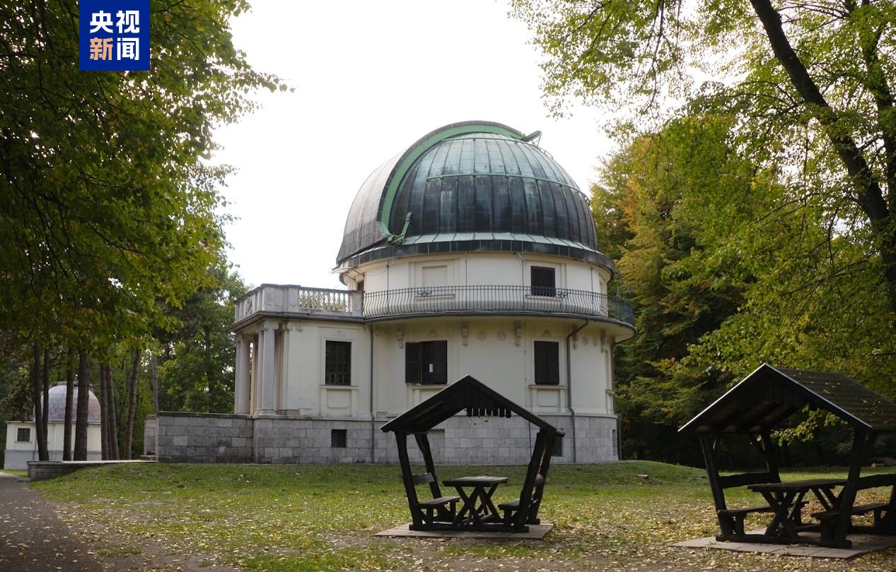 走进匈牙利天文台 点燃青少年航天梦