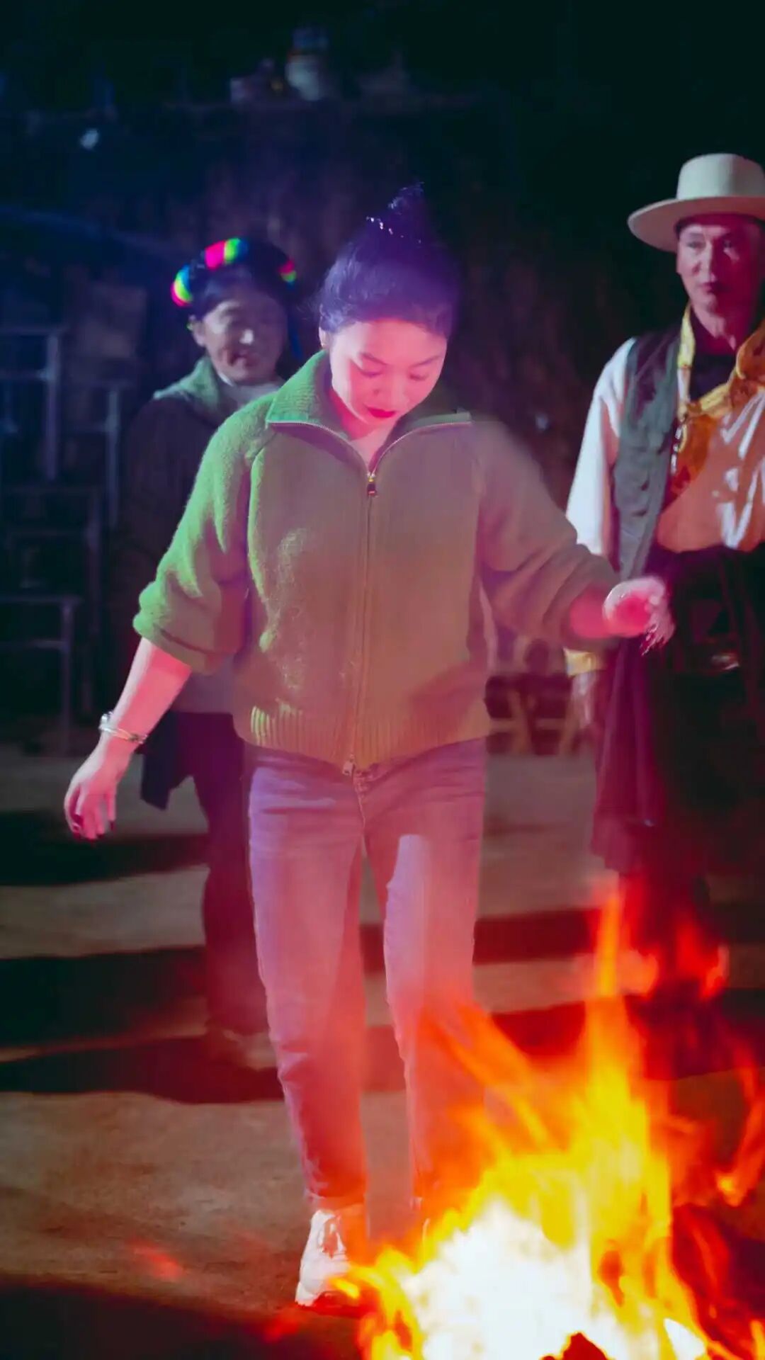 石家本藏族婚礼的狂欢之夜