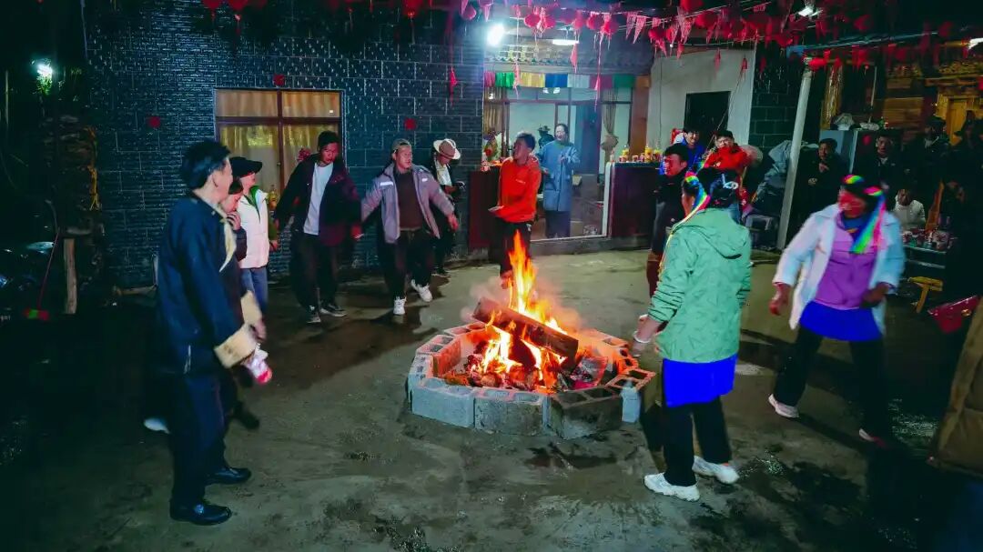 石家本藏族婚礼的狂欢之夜