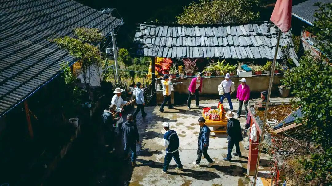 石家本藏族婚礼的狂欢之夜