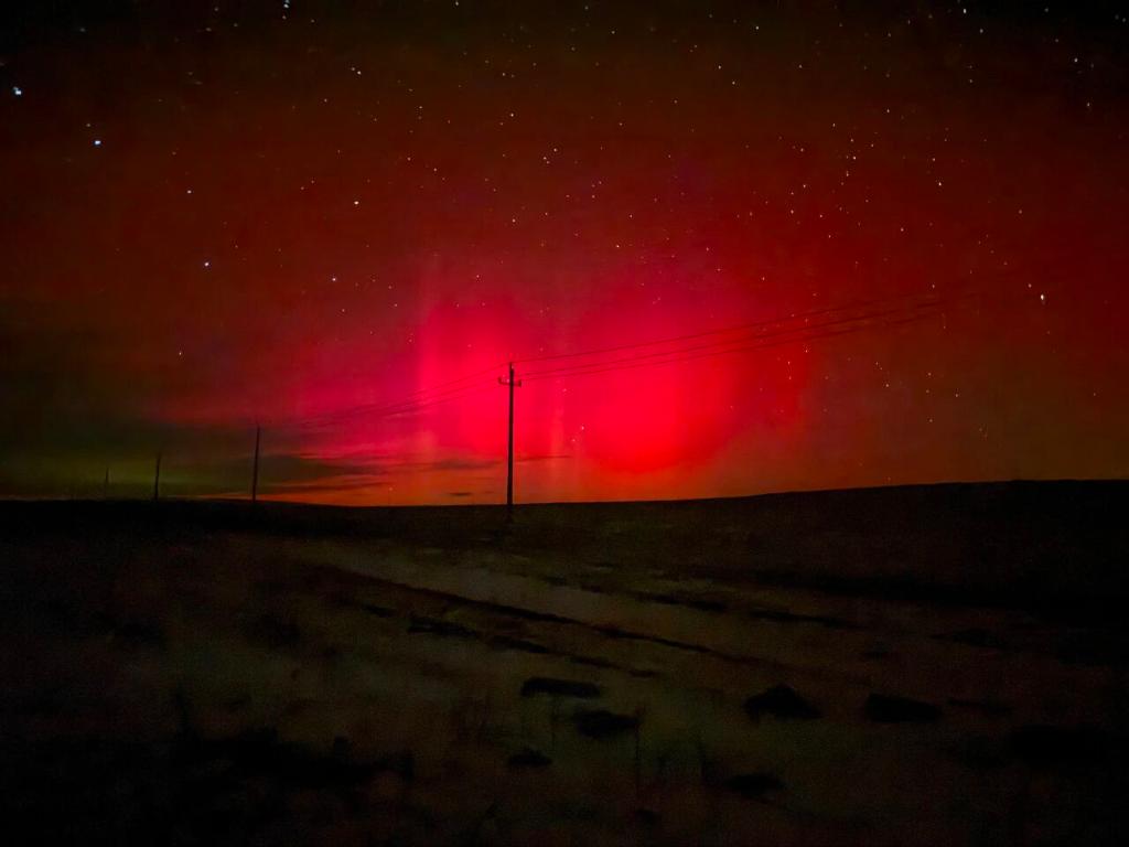 我国北方多地拍到了极光！