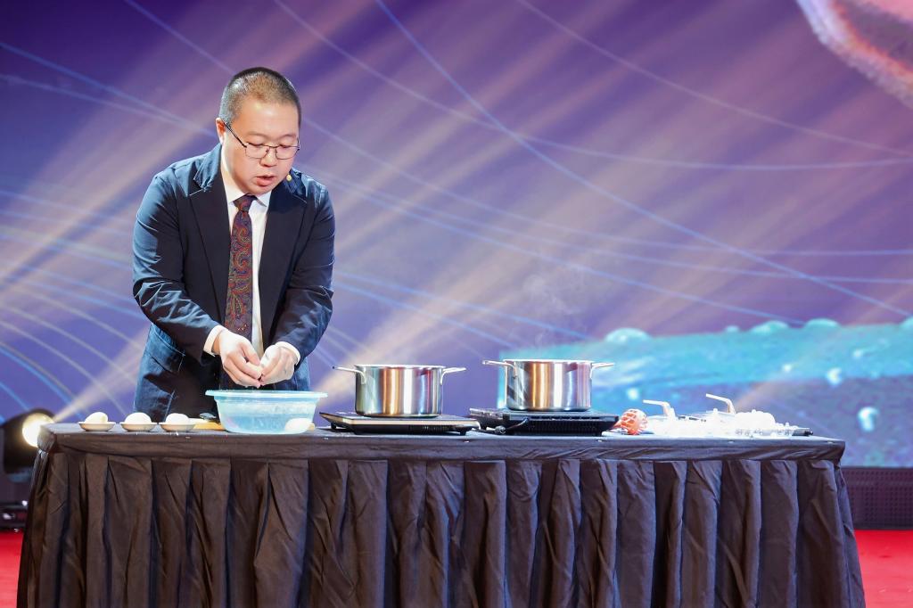 属于好奇心的荣耀！10项“严肃又有趣”的科研成果获菠萝科学奖 ...