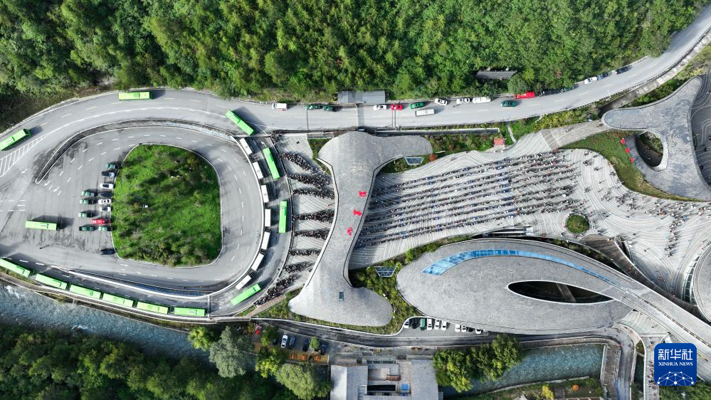 这个“沟”撑起百亿文旅产业