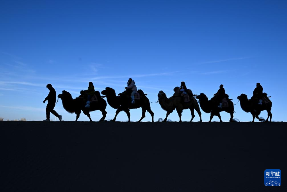 各地初冬画卷美不胜收