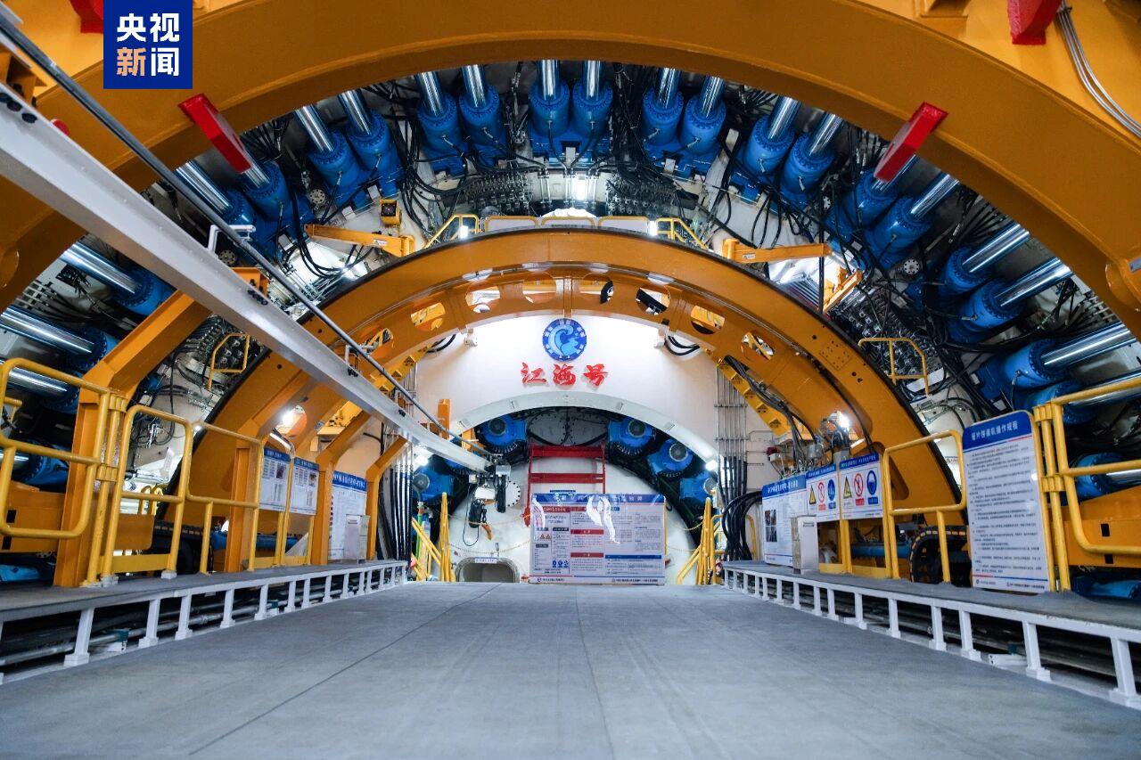 海太长江隧道“穿江”加速 