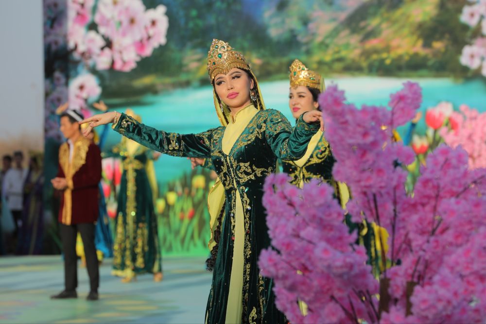 拿起护照去旅行