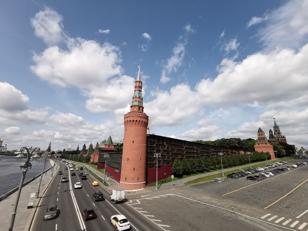 拿起护照去旅行