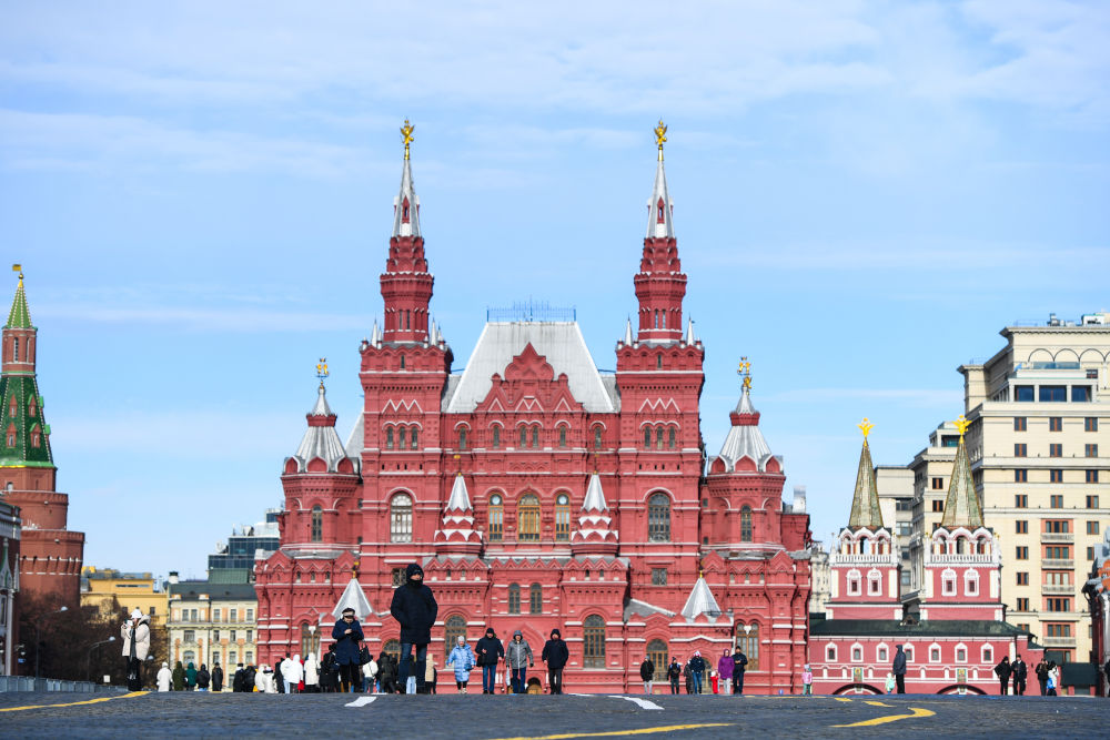 拿起护照去旅行