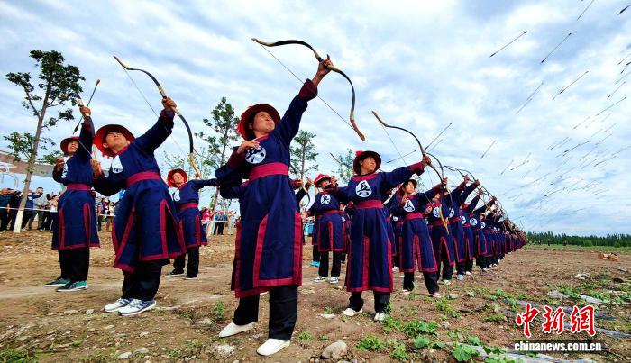 新疆察布查尔县为何被誉为“中国箭乡”？