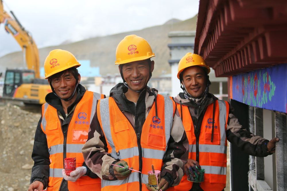 定日重建展新颜